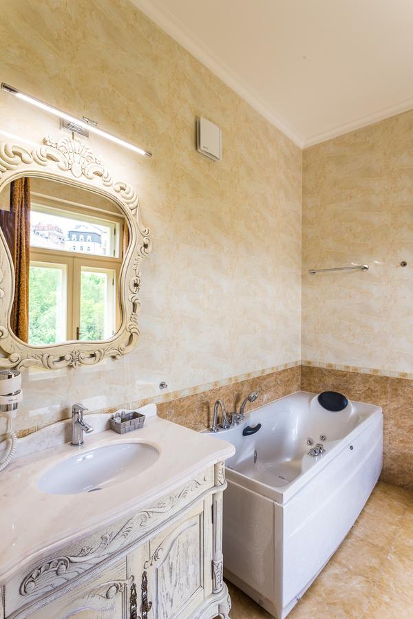 Ferienwohnung Karlsbad Prestige Exterior foto